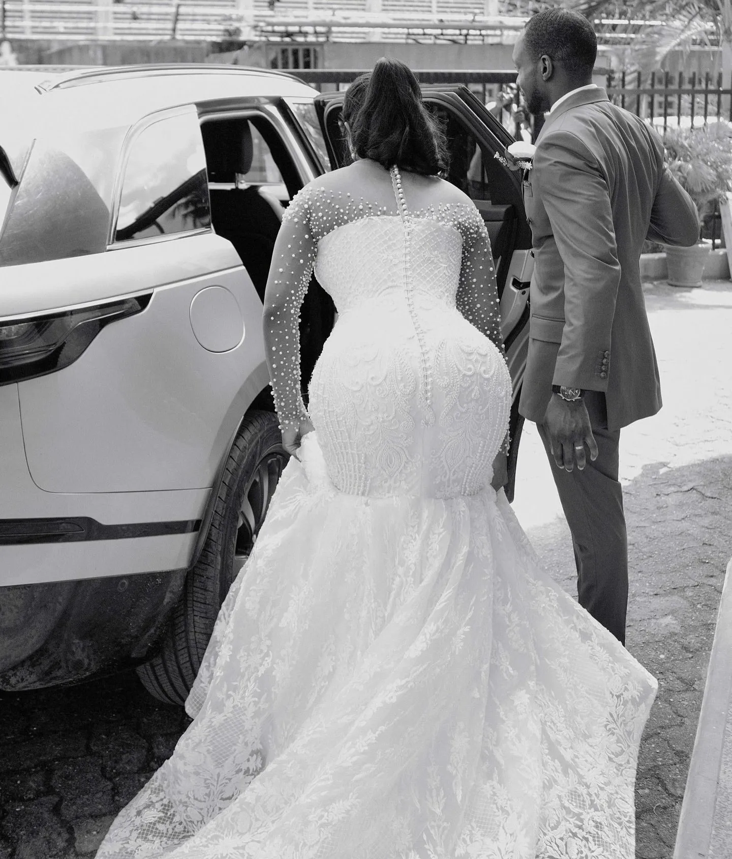 Aso Ebi African Lace Mermaid Wedding Dresses Luxurious Long Sleeves Bridal Gowns Beading Sheer Jewel Neckline Elegant Bride Dress 2026 Custom Made Ves