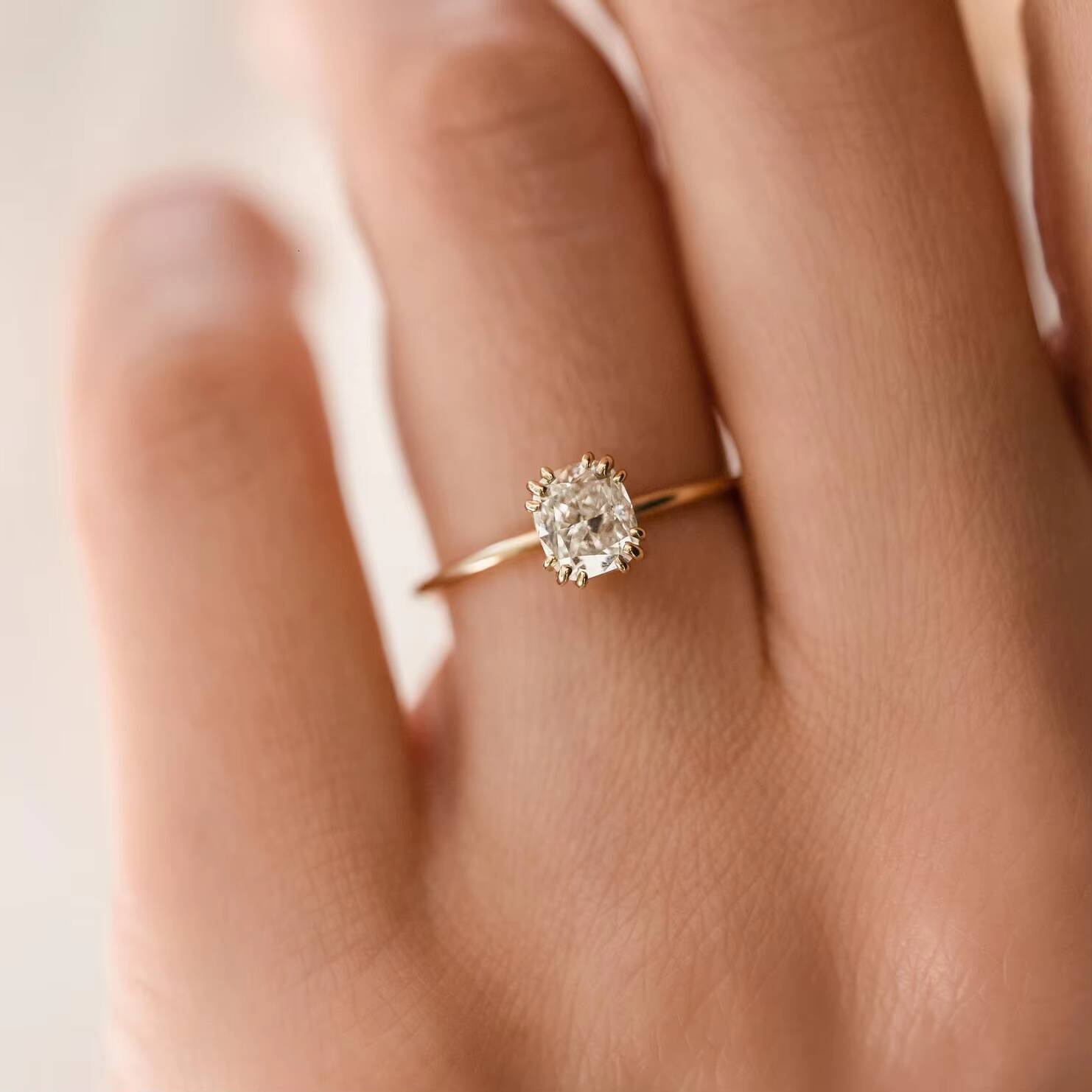 Custom Fashion Women Promise Engagement Jewelry 18K Yellow Gold Plated Sterling Silver Cubic Zircon Real Diamond Crystal Rings