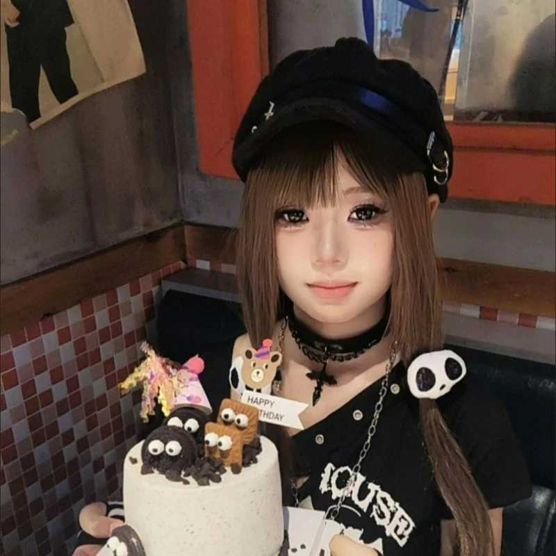 Harajuku Berets Cs for Wen Gothic Lolita Hat Wen Men Y2K Punk Style Beret Metal C Streetwear Fashion Harajuku Y2k C Y251025