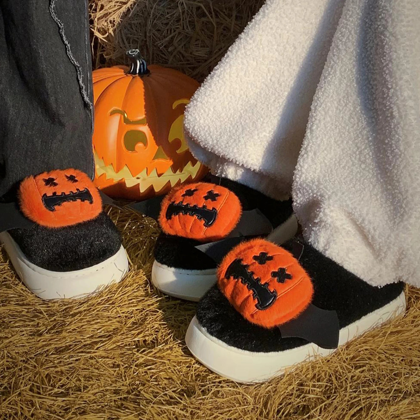 Halloween Ghost Pumpkin Bat Women Winter Slippers Casual Soft Heel Platform Fur Warm Indoor Comfortable Man Home Slippers251020