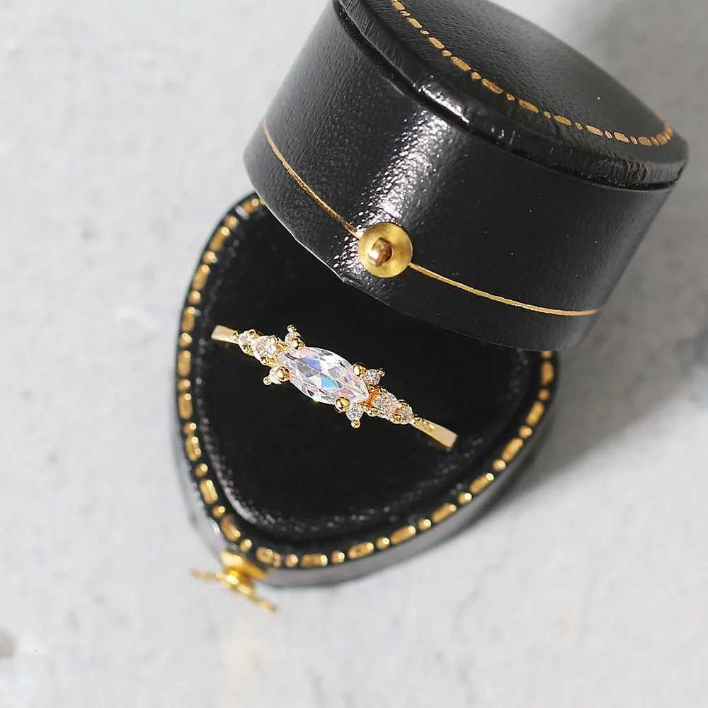 New INS Gold Color Noble Trend Dainty Rings For Women Entry Lux Zircon Midi Finger Rings For Girl Anniversary Jewelry KAR229XJ251025