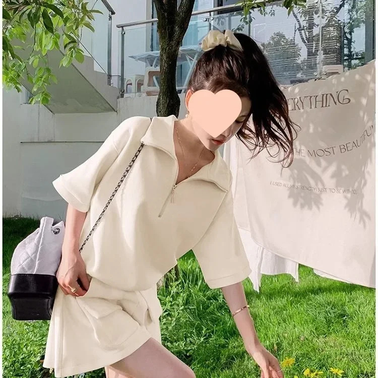 Fashionable Sportswear Set Loose Fit Short Sleeve Cotton Blend Fabric Korean Style Summer Outfit Two Piece Suit for Women 251020