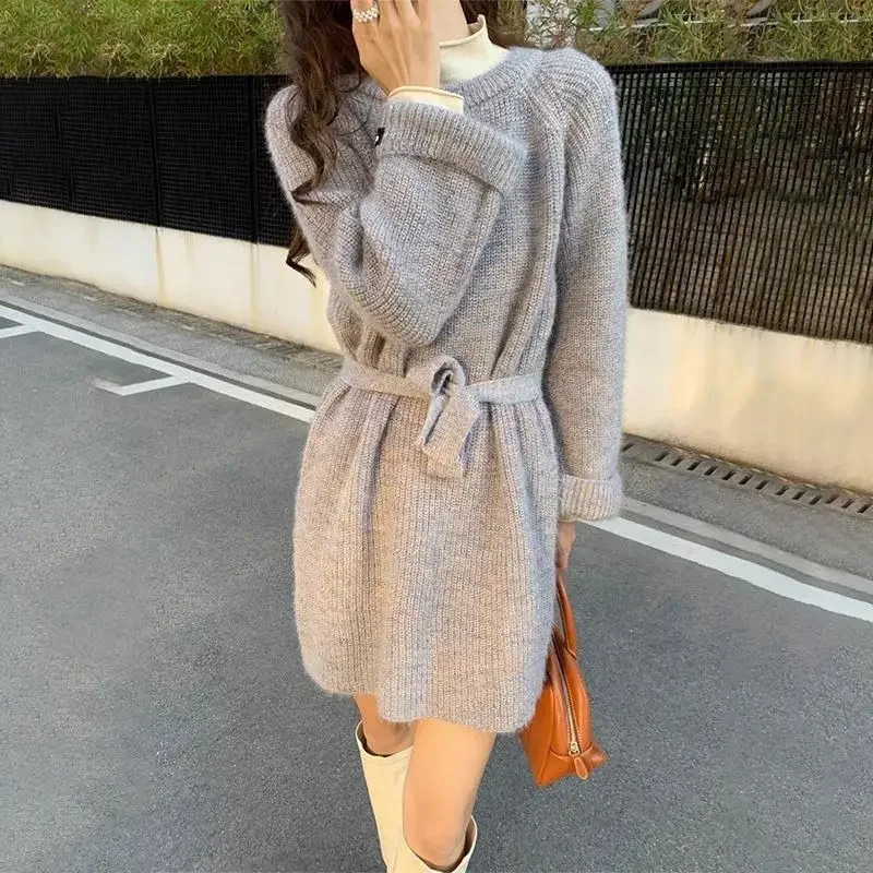 Ladies Lazy Style Long Knitted Sweater Dress Arrival Autumn Winter Loose Fit Midi Dress with Waist Cinching Feature 251023