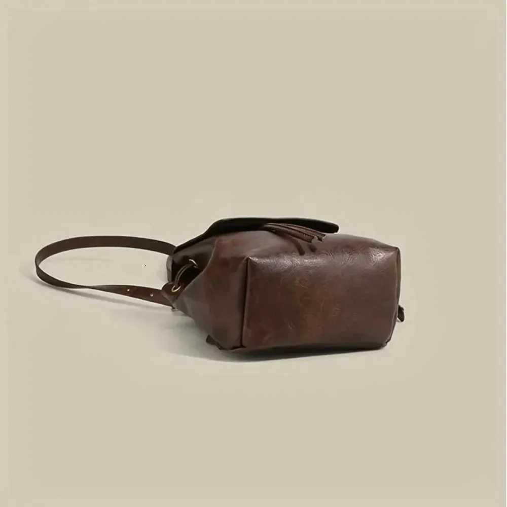 2025 Now Small Drawstring Flap Backpack Women Mini PU Leather Textured School Backpack Fashion Travel Commuter Bag Girl Bakpacks W251025