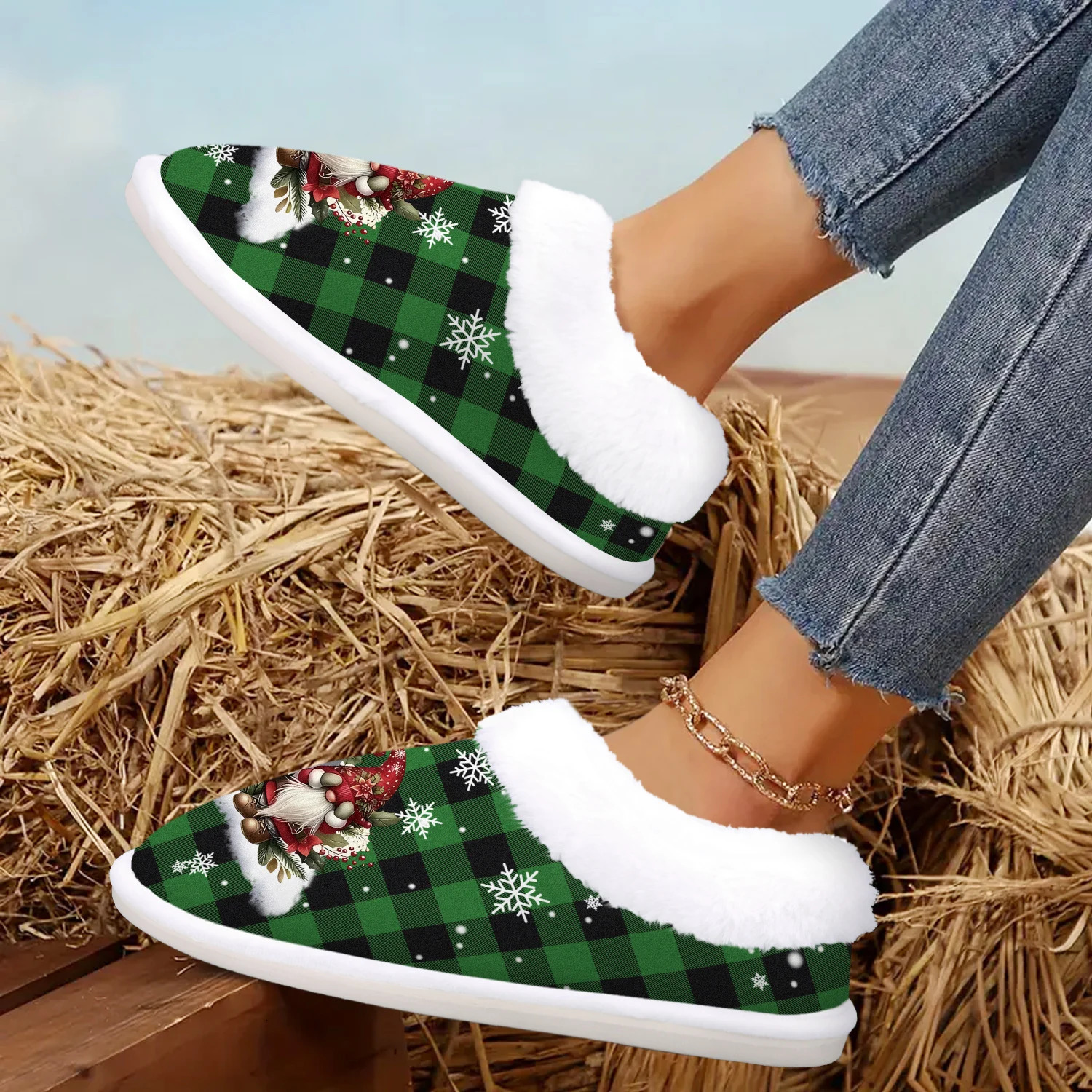 Holiday Gift Adorable Santa Claus Slippers for Home And Outdoors Cozy Footwear Comfortable Fuzzy Indoor Shoes251020