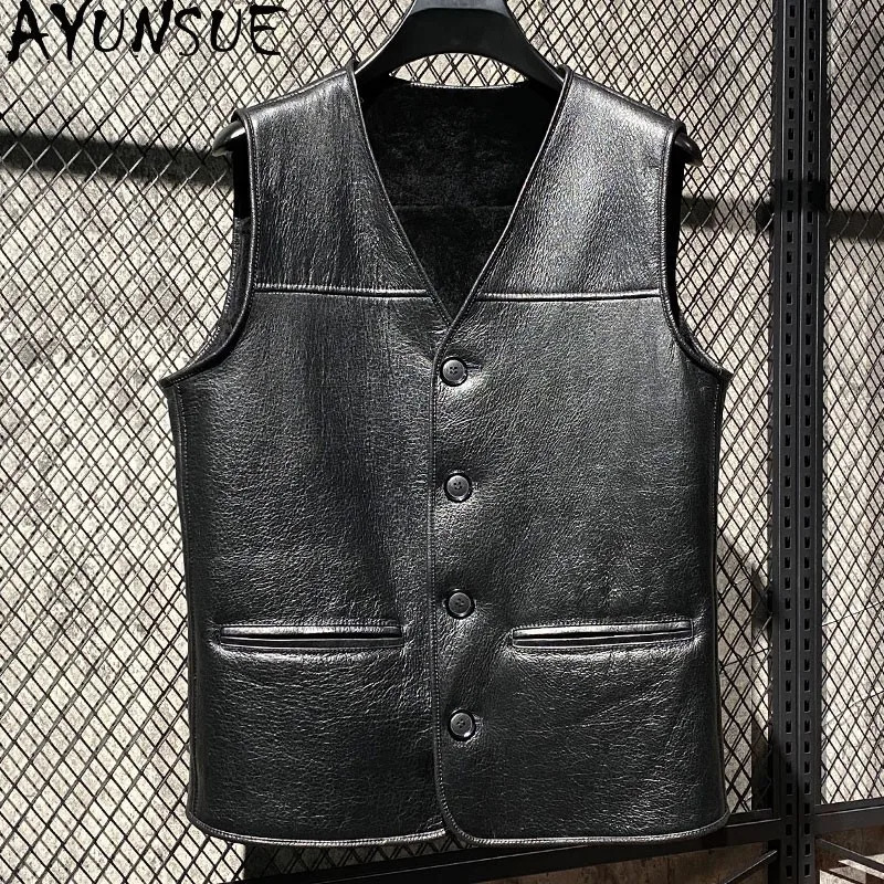 AYUNSUE Natural Sheepskin Fur Vest 2025 Slim Winter Clothes Mens Fur Sleeveless Jackets Fashion Genuine Leather Jacket Men Warm 251020