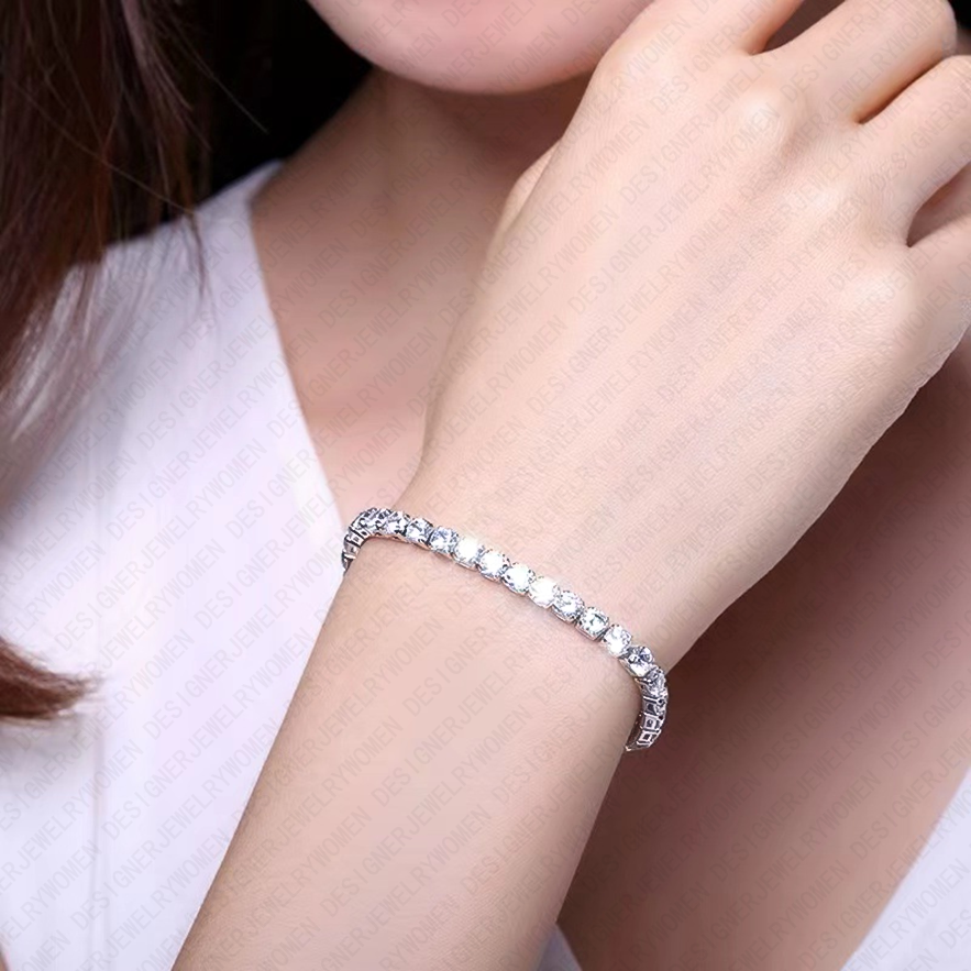 Designer Bracelet Bracelet for Women Tennis Bracelets Full Pave Bangle Silver Bangles Luxury Jewlery Designer for Women Sparkling Timeless Elegant Gif