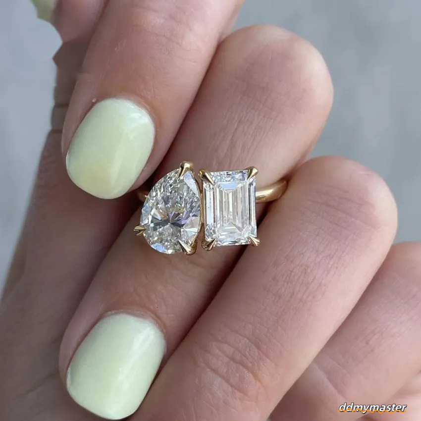 2025 Emerald And Pear Cut Graceful Dia Engagement 14K/ Yellow Gold Wedding Ring Toi Et Moi Style Ddmymaster