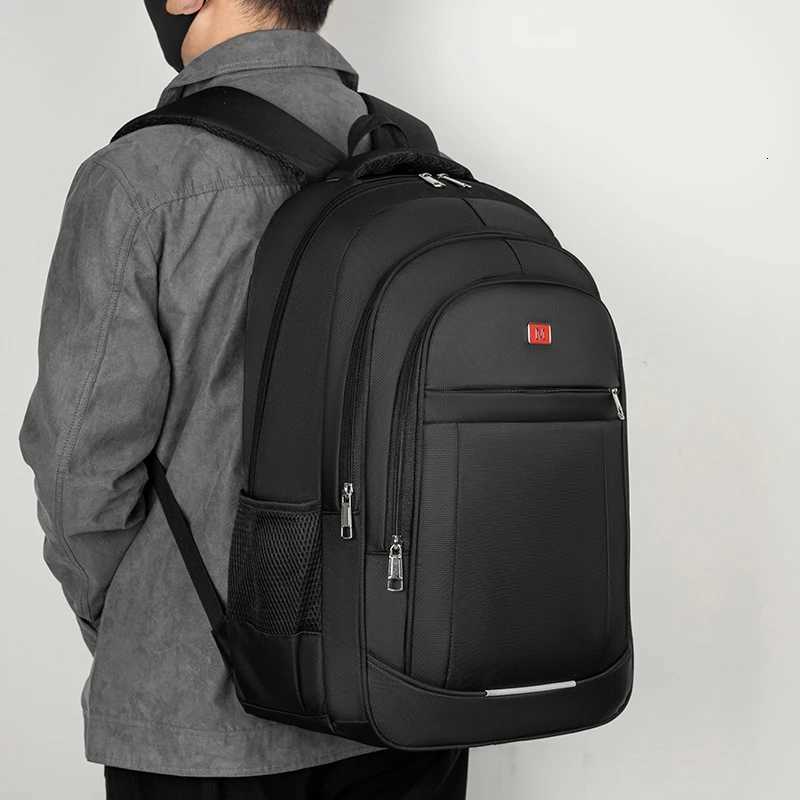 Largecapacity backpack sturdy and durable schoolbag equipped with padded laptop compartment adjustable shoulder strap comfo W251025