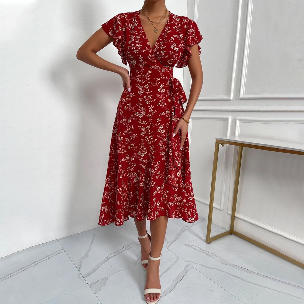 2025 European and American new women's designer fashionable and sexy deep V-belt, hot selling floral vacation long skirt