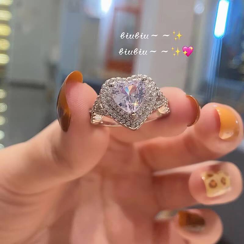 European American Fashion Heart Shaped Zircon Ring for Women Ins Minimalist Style Luxury Elegant Full Zircon Thin Band