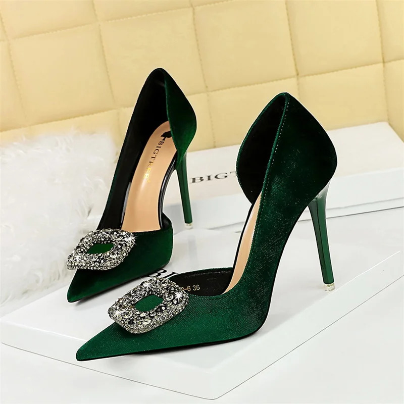 Women Super High Heels Velvet Pumps Shallow Mouth Pointed Toe Side Hollow Mental Rhinestone Crystal Buckle Purple Shoes 251022