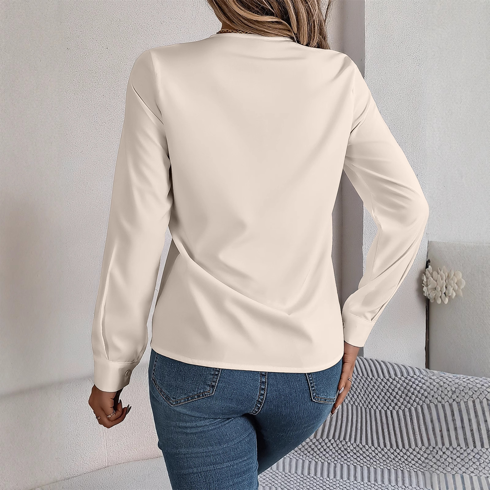 Long Sleeve Shirt Womens 2025 Autumn and Winter New V Neck Top