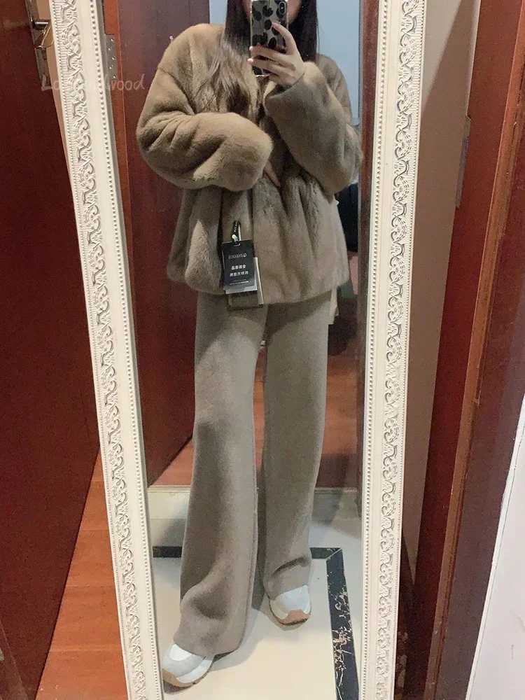 Autumn and Winter New Highwaisted Loose Wool Knitted Wideleg Trousers for Women To Wear Straight Leg Wideleg Moped TrousersT251025