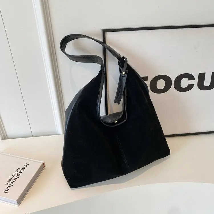 Retro Suede Frosted Tote Bag Autumn and Winter Versatile Work Commuting Shoulder Womens Bags Handbags 251018