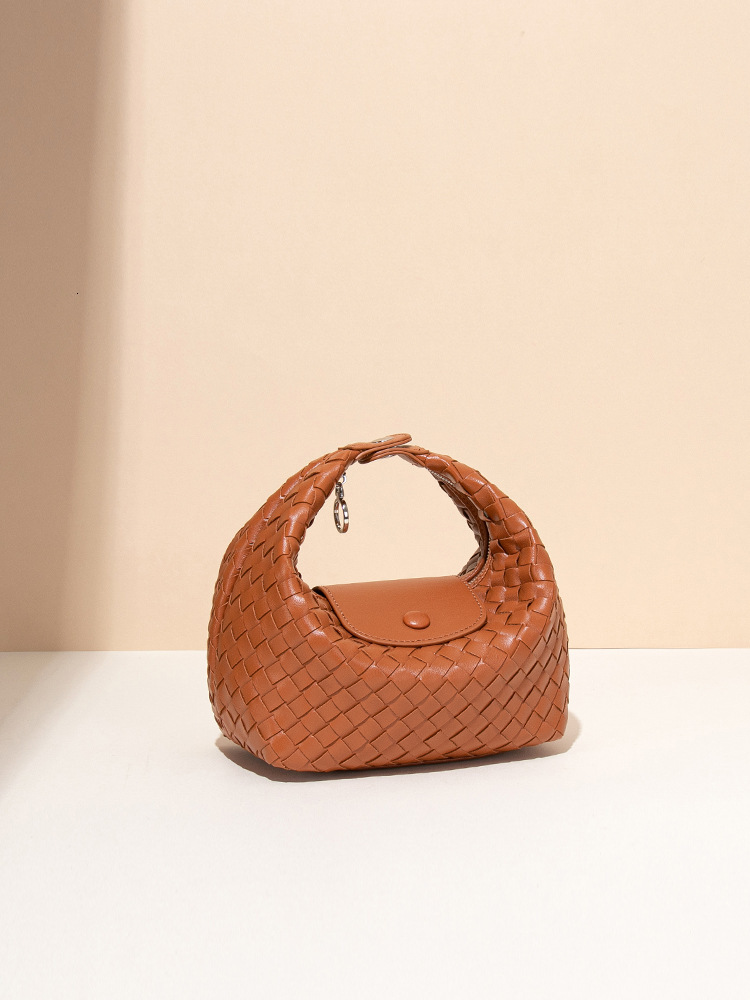 Luxury Brand Designer Bag 2025 New High-End Niche Bag For Women Versatile Fashionable Crossbody Bag Korean Style Commuter Woven Hand Bag