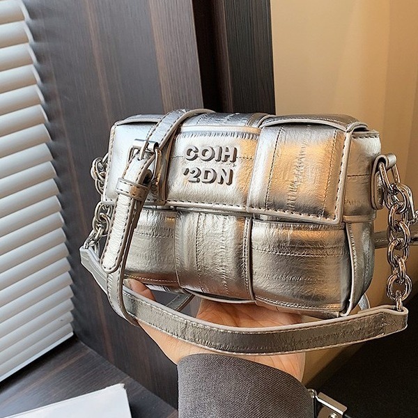 Luxury Brand Designer Bag High-End Fashion Woven Ball Shoulder Chain Bag 2024 New Small Square Bag Niche Design Crossbody Phone Bag For Women