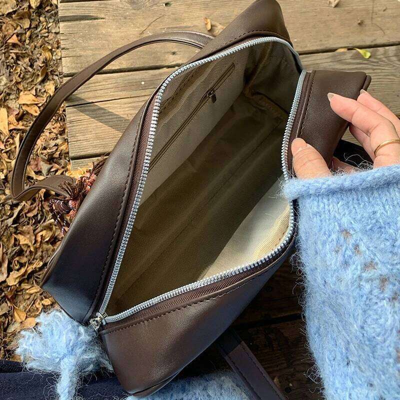 Korean Style Large Capacity Single Shoulder Women's Armpit Bags Versatile Vintage Underarm Autumn New Commuter Tote Bag 251023 1025