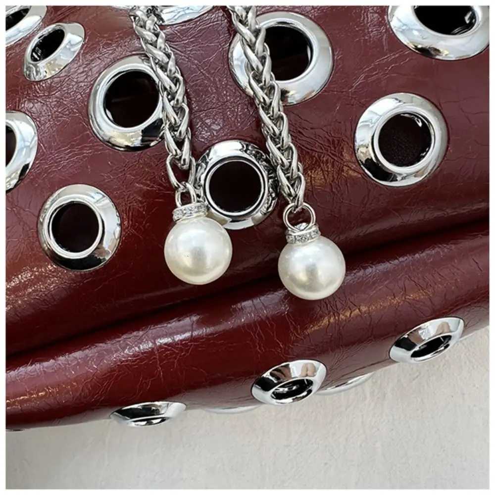 Portable Metal Stud Rivet Shoulder Bag Spicy Girl Chain Y2k Underarm Bag Punk Style Handbag Drawstring Crossbody Bag Daily Z251024