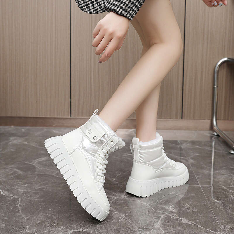 New Solid Color Women's Winter Mid-Top Fleece-Lined Warm Height-Increasing Thick-Soled Sports Casual Shoes New Designer Boots