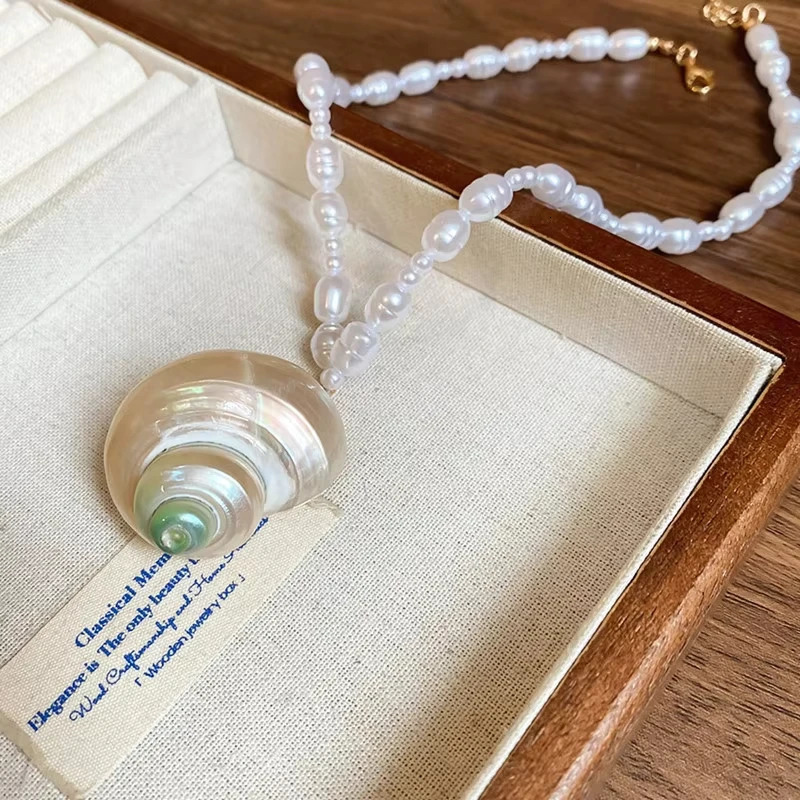 Fashion Baroque Imitation Pearl Clavicle Chain Summer Women Vacation Handmade Natural Conch Necklace Adult Jewelry 251016