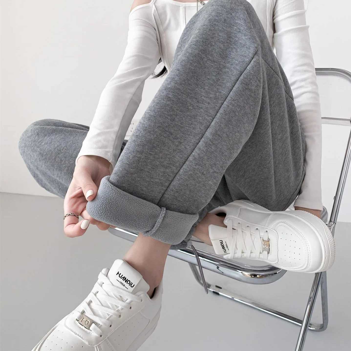 Winter Warm Straightleg Trousers Women Thicken fleece Pants Cotton SweatPants drawstring casual wearT251025
