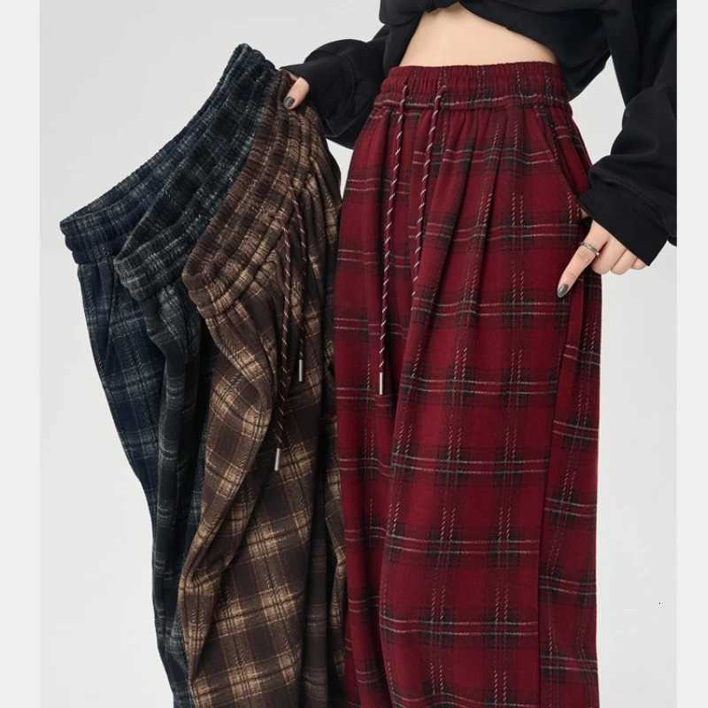 High Quality Woolen Plaid Pants for Women Autumn Winter Retro Wideleg Casual Pants Female Hip Pop Fleece Streetwear Pants 2025T251025