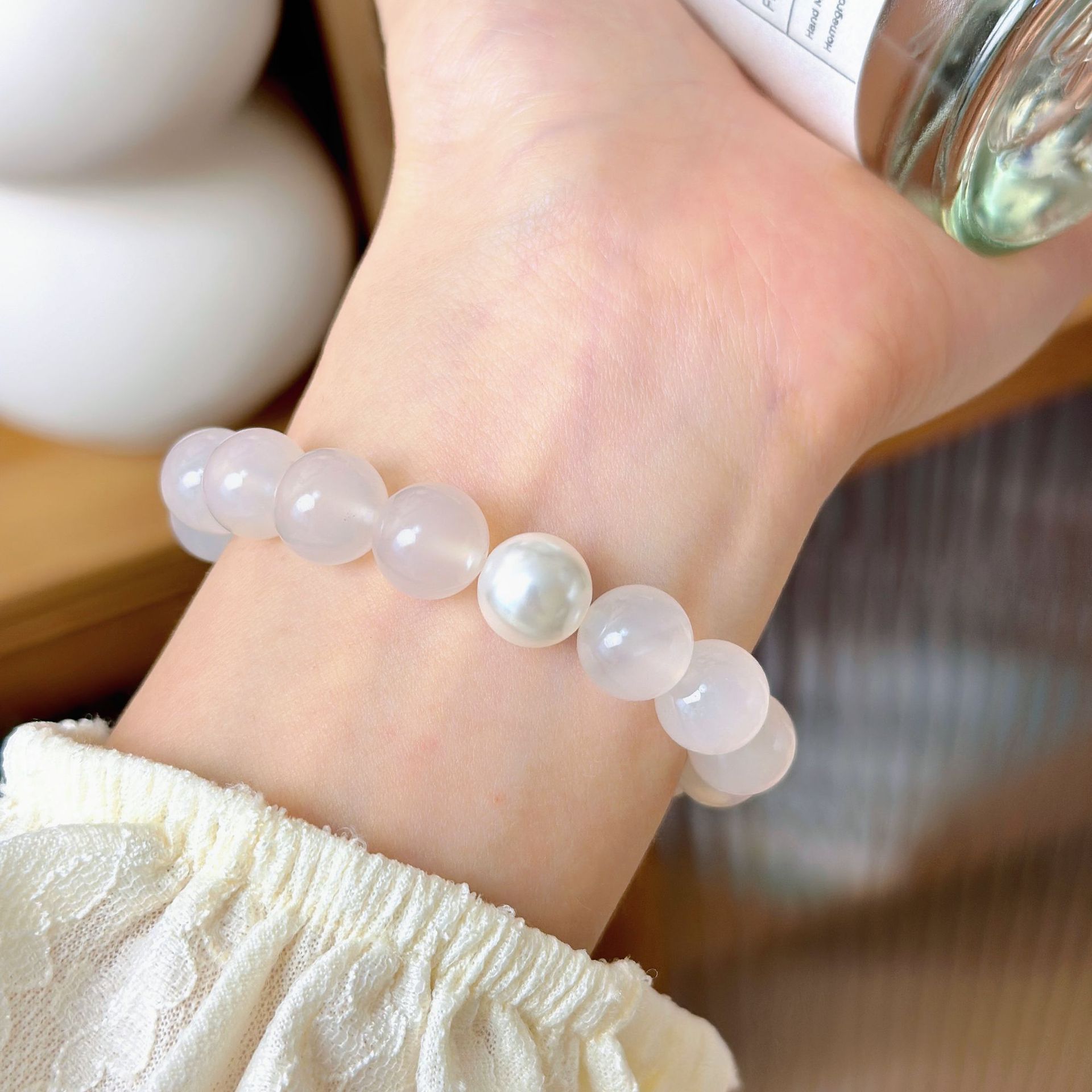 Ice-Like Natural Agate Beaded Jewelry Set with Matching Bracelet