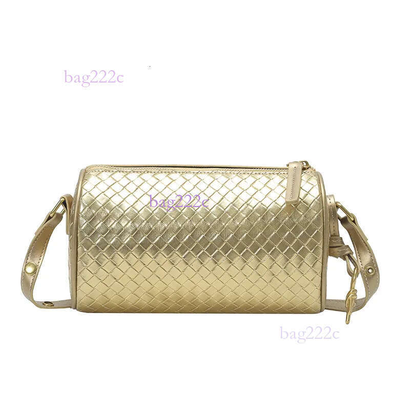 Brand Designer Fashion Woven Pillow For Women New High-End Retro Commuter Shoulder Crossbody Cylinder Bag
