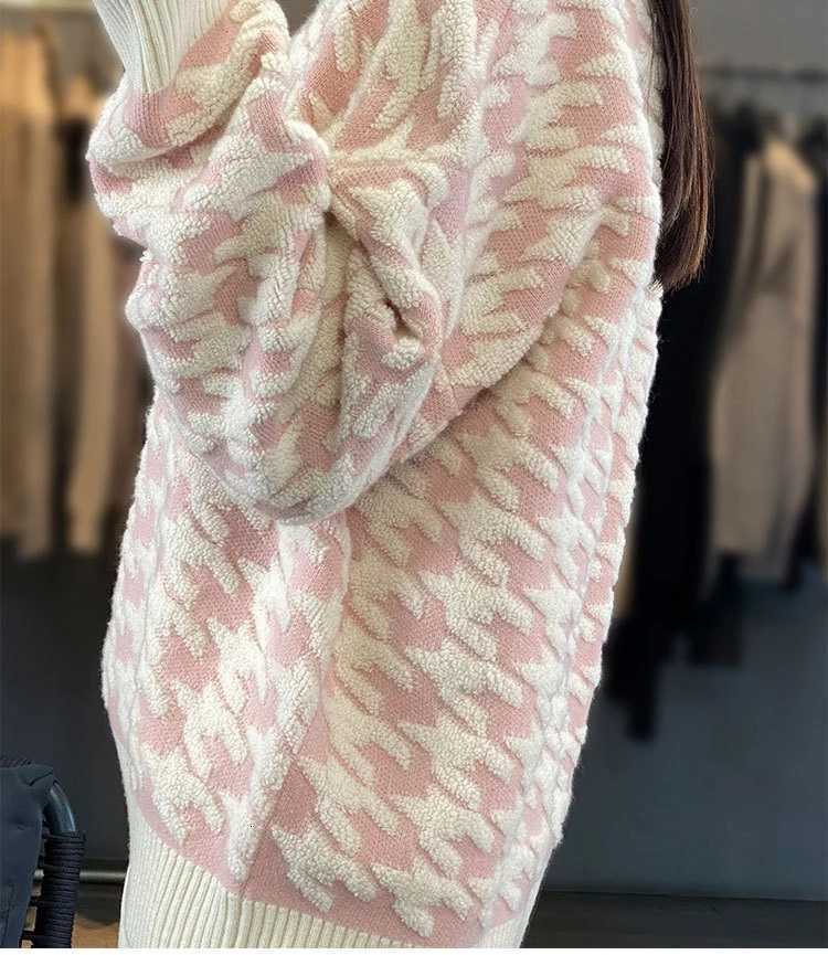 2025 Autumn Winter New Korean Version Round Neck Loose 100 Wool Houndstooth Pullover Sweater Knitted Base LayerT251025