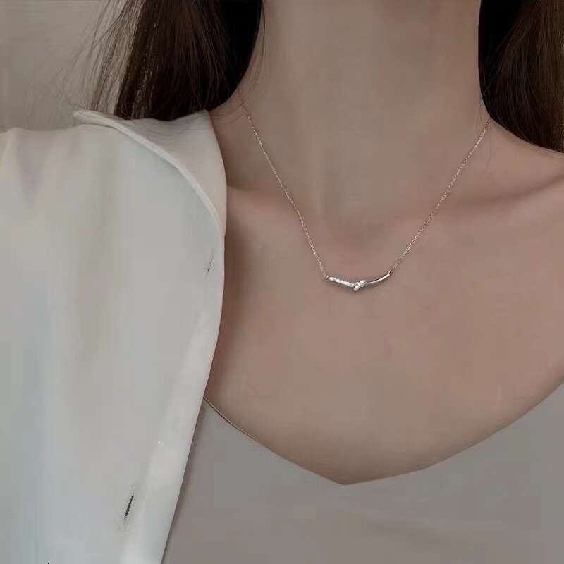 Pendant Necklace Designer luxury Knot necklace for Women men Exquisite Fashion Unique High End copper plated with 14K gold Festival vacation gift