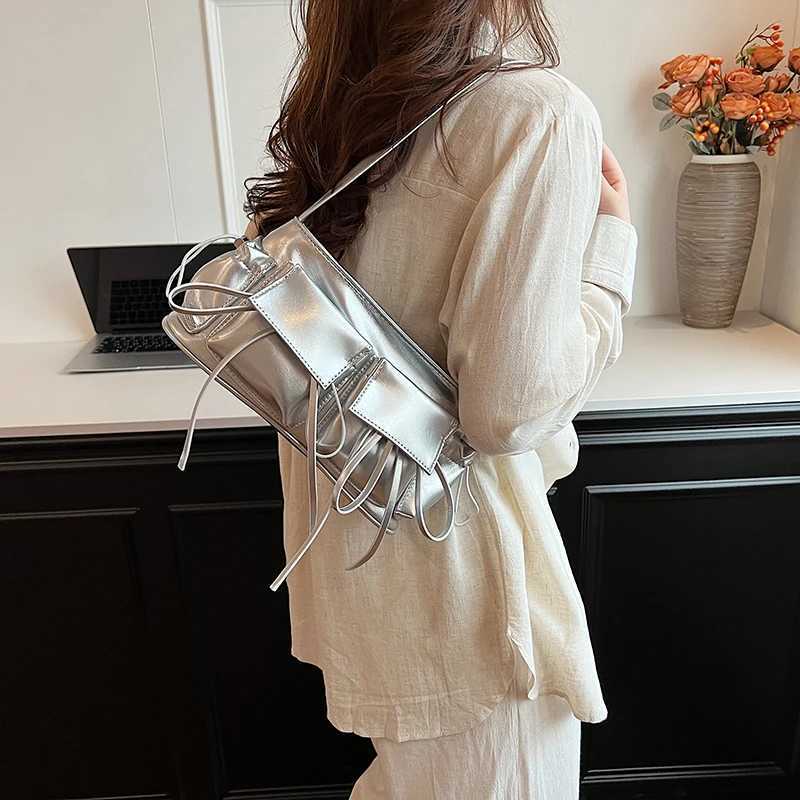 LEFTSIDE Double Pockets Design PU Leather Shoulder Bags For Women 2025 New Fashion Trend Crossbody Bag Females Silver Handbags Z251024