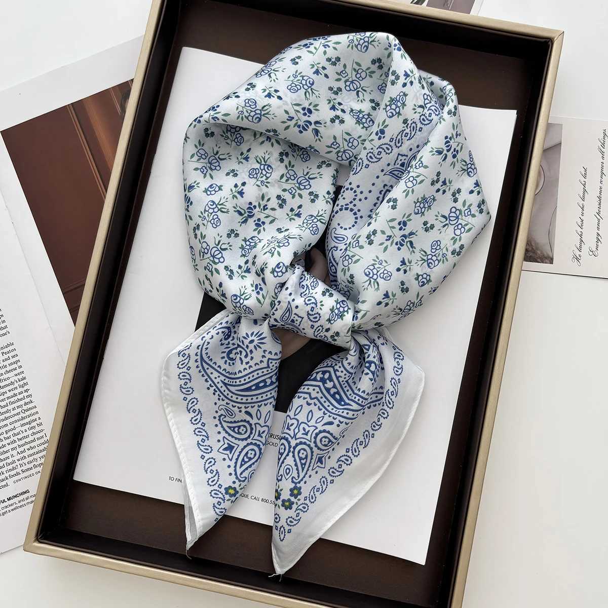 Luxury Polka Dot Printed Satin Scarves Wens Scarf Spring and Summer ral Decorations Small Neckties Haiands Bags Y251024