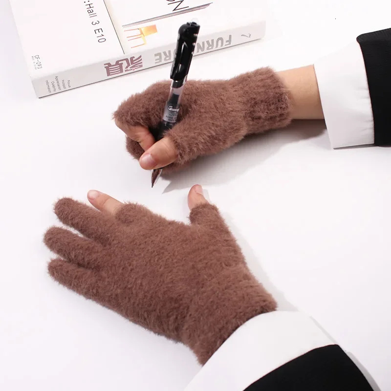 Sweet Mink Wool Short Gloves Women Winter Thicken Knitted Warm Short Fluffy Plush Mittens Fingerless Mobile Touch Screen Gloves 251023