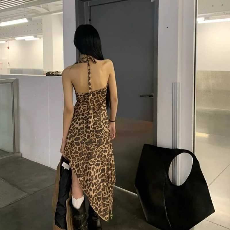 Plus size American style new spicy girl leopard print irregular dress, summer niche designer backless backless design, suspender short skirt