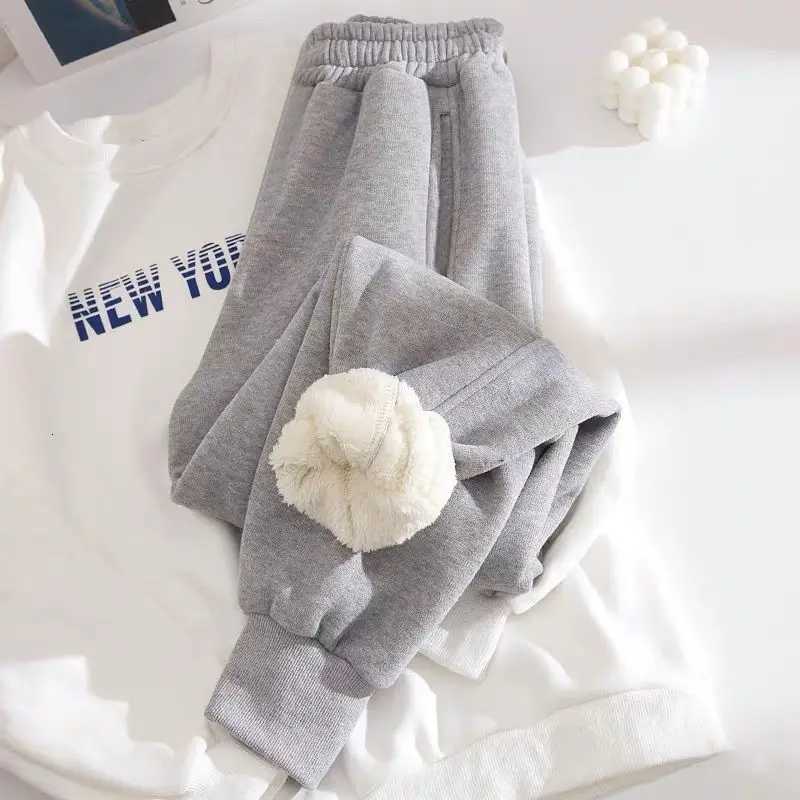 Autumn and Winter Womens Lamb Fleece Sports Pants Loose Plush Thickened Warm and Sanitary Womens PantsT251025
