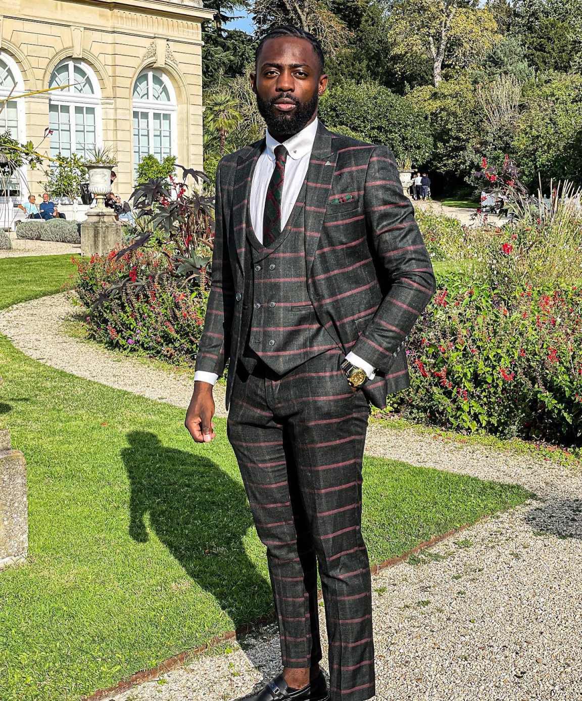 New Arrival Men's Plaid Suits 3 Pieces Peaked Lapel One Button Pant Sets Customized Prom Male Party Blazers