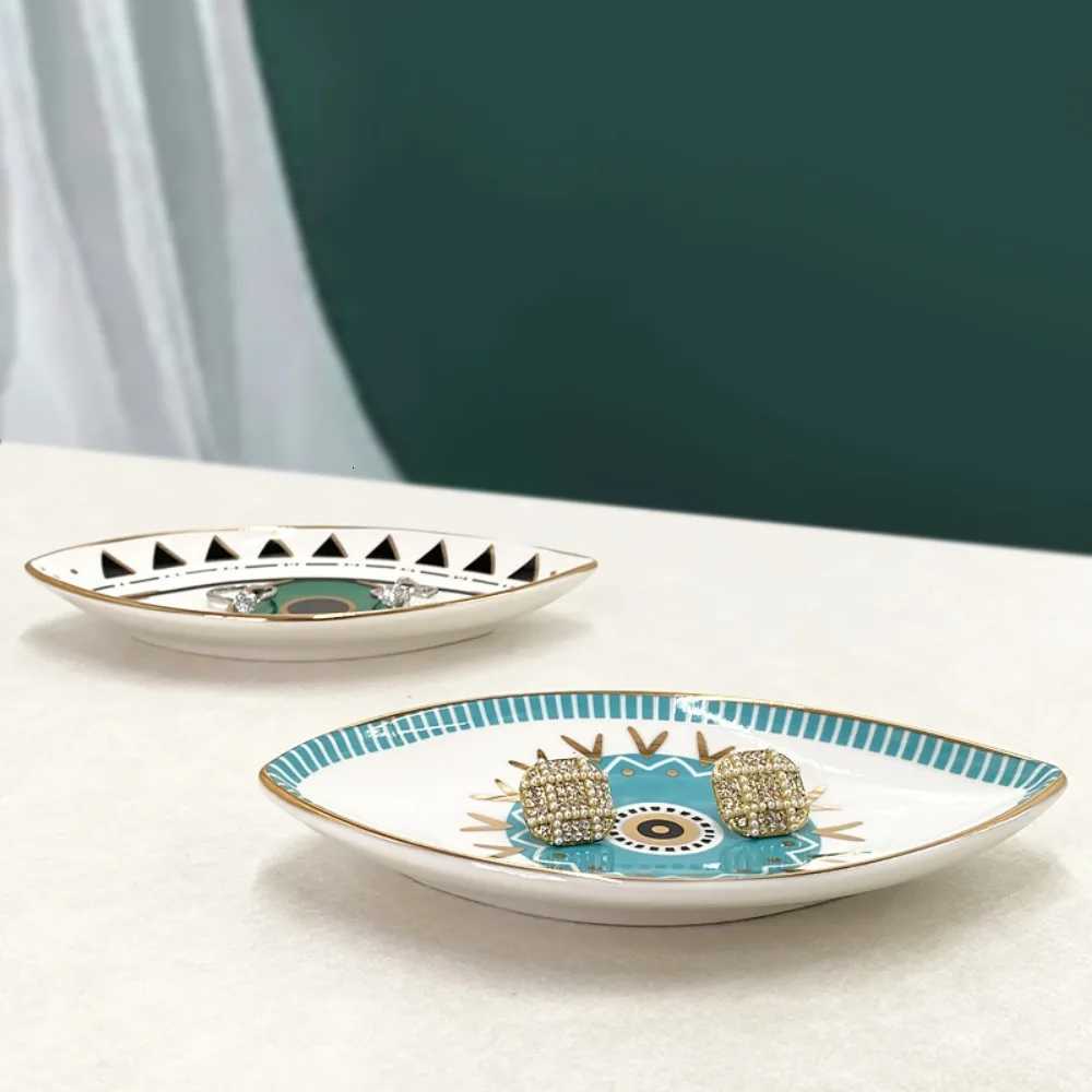 Unique Eye Shape Jewelry Tray Ceramic Oval Trinket Plate Modern Art Style Dessert Plate Key Y251025