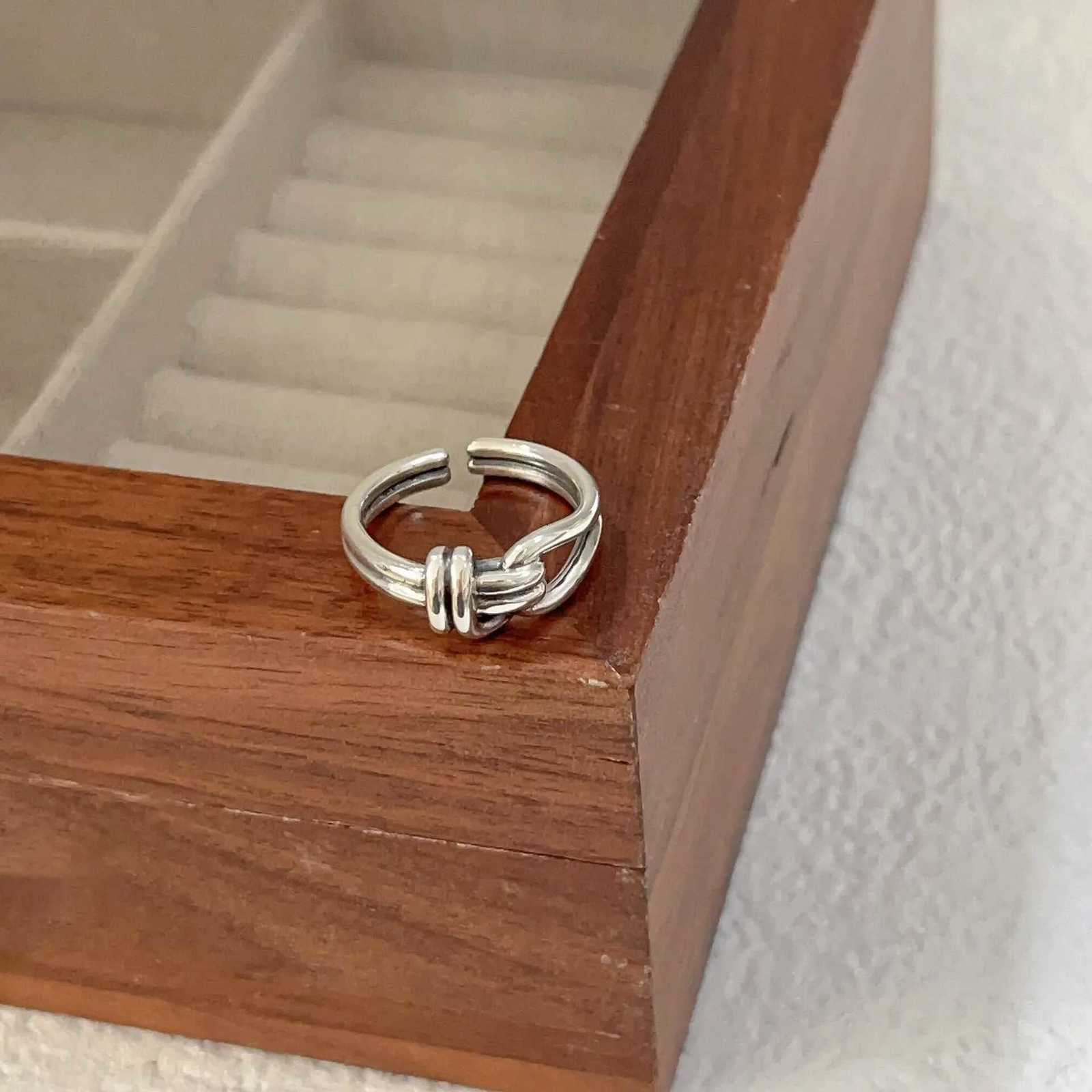 New Hot Selling 925 Sterling Silver DoubleLayer Knot HighEnd Opening Ring Suitable For Charming Ladies Jewelry Party GiftsXJ251025