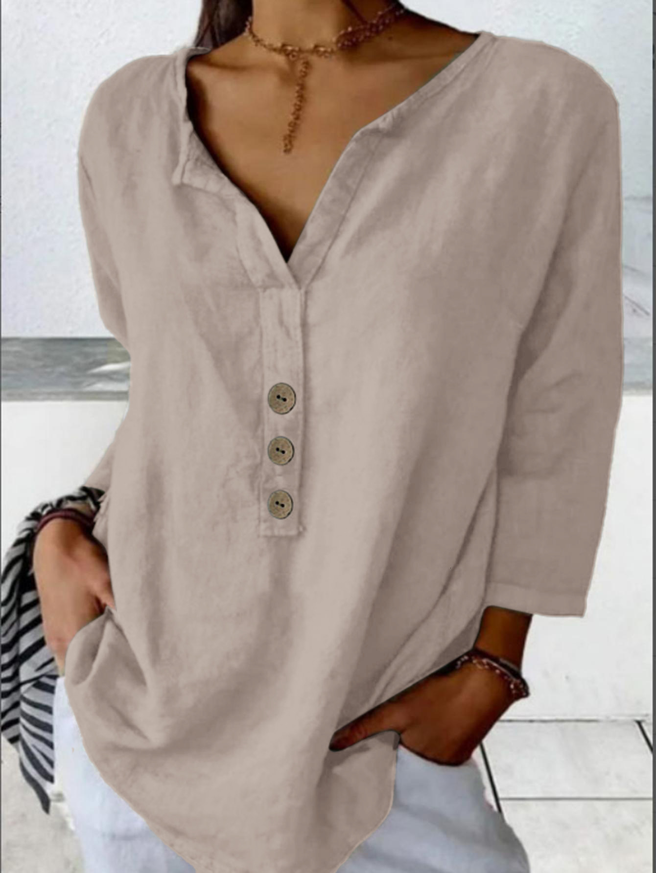 2025 New Womens Solid Color Button Casual Top Fashionable Textured Shirt for Women