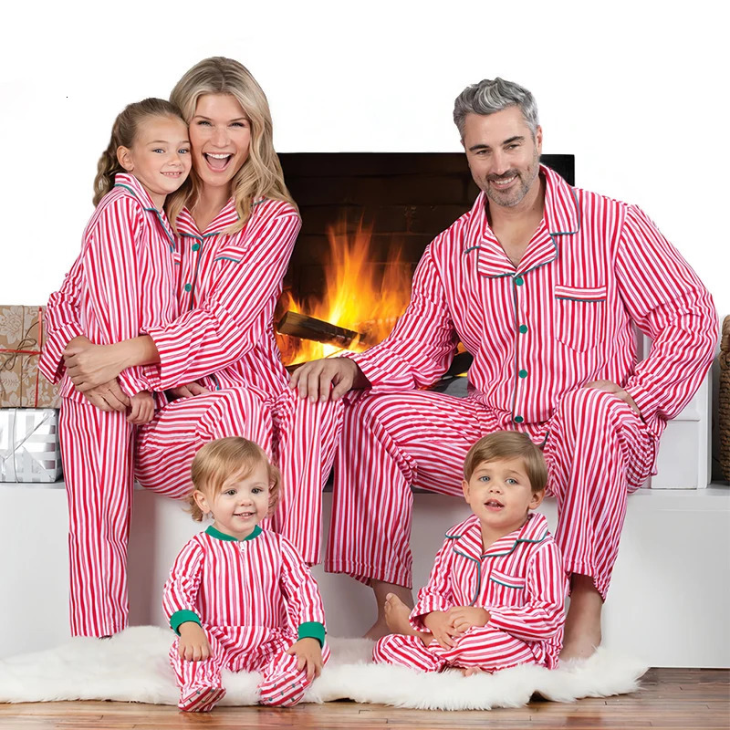 Parents Children Baby Dog Whole Family Matching Christmas Pajamas Set Fashion Shirt Pants Sleepwear Boys Girls Loungewear 251023