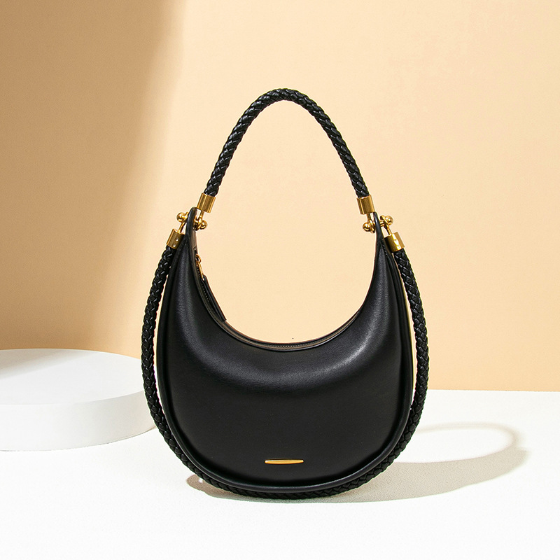 High-End Underarm Versatile Light Luxury Niche Black Single Shoulder Crescent Handwoven New Moon Bag