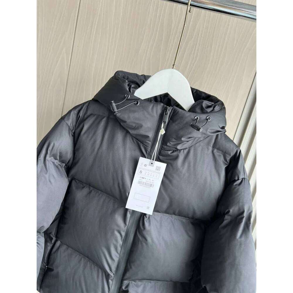 Fall/Winter 2025 New Women's Short Hooded Thick Cotton Jacket Pressed Rubber Sports Coat