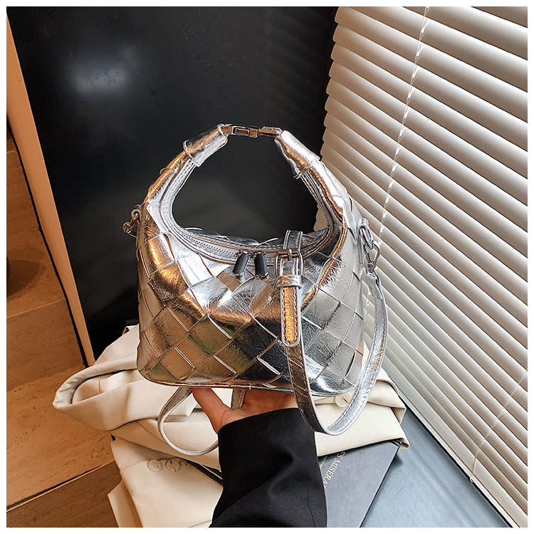 Luxury Brand Designer Bag Niche Bags For Women 2025 New Summer Versatile Super Popular Crossbody Bag Korean Style Handheld Woven Dumpling Bag