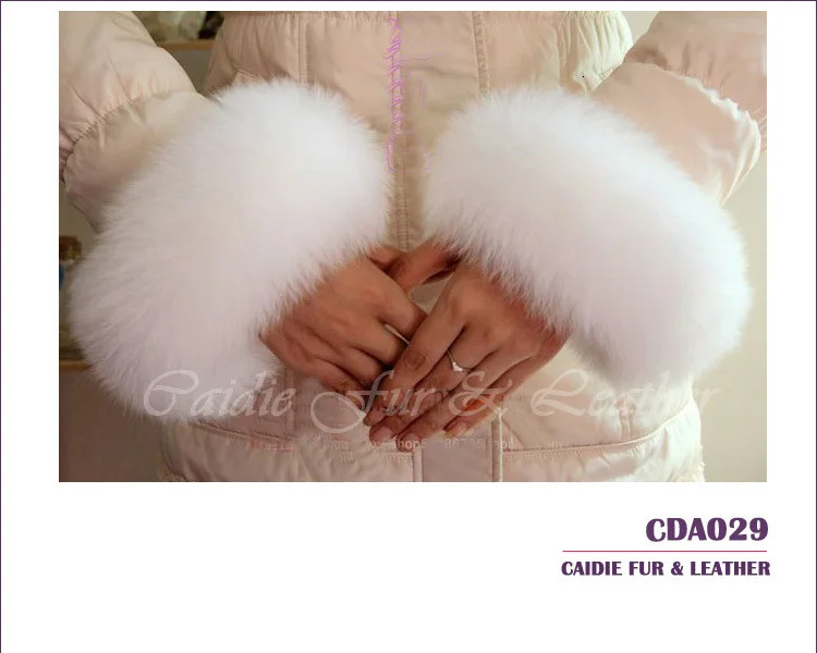 Fox fur Cuffs Wrist Warmer Genuine Fox Fur Cuff Arm Warmer Lady Bracelet Fur Wristband Glove 251023