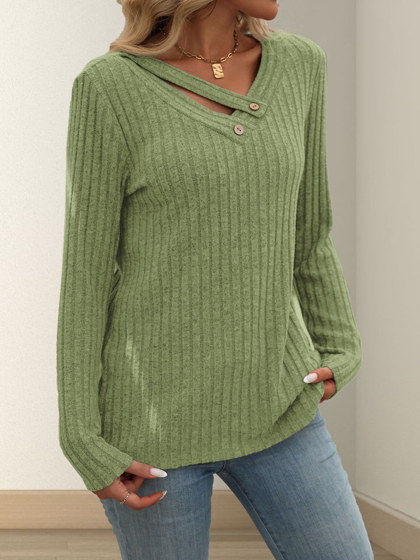 2025 New Womens Clothing Independent Knitted Top Long Sleeve Button Solid Color Vneck Women