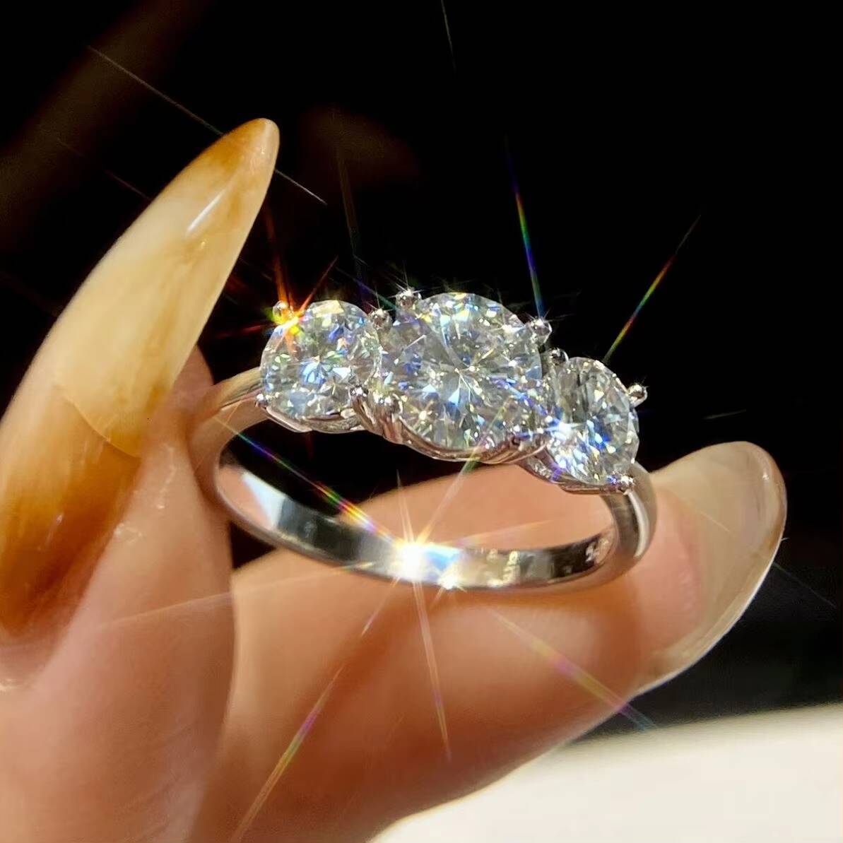 Gra Certificate VVS D Color 1ct Moissanite 3 Stone Ring 925 Sterling Silver18K Gold Rhodium Plated Women Engagement Jewelry Gift