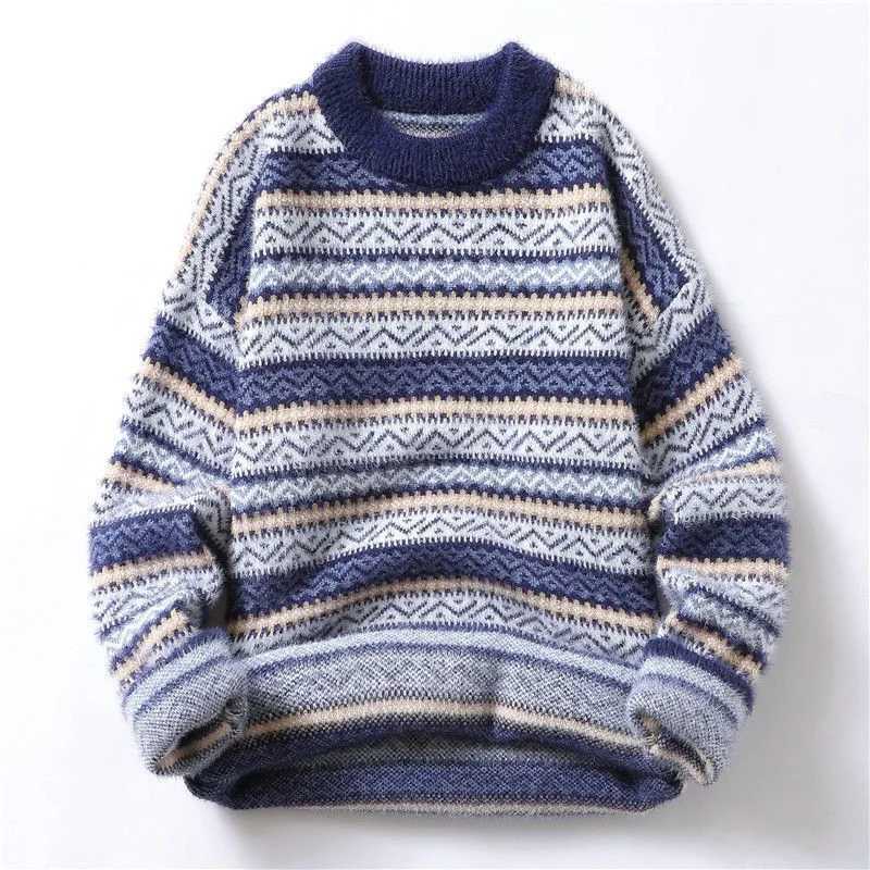 Autumn and Winter Round Neck Junior Sweater Mens Fashion Trend Knitted Sweater Handsome and Warm Student Versatile Bottom TopT251025
