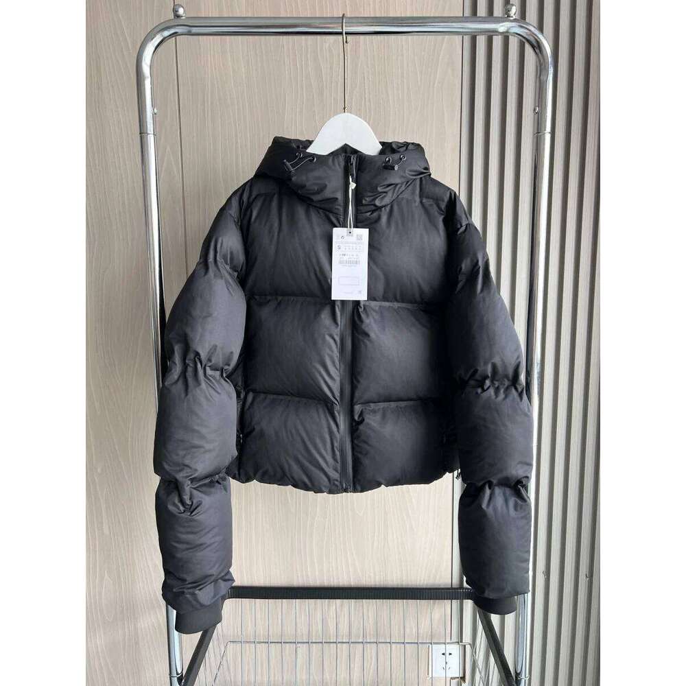 Fall/Winter 2025 New Women's Short Hooded Thick Cotton Jacket Pressed Rubber Sports Coat
