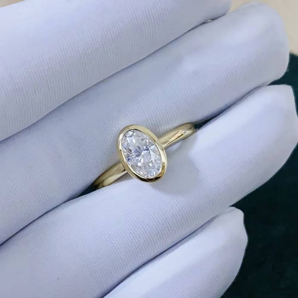 Fine Jewelry Certificated DVVS Moissanite with 15ct Oval Cut 14k Real Gold Ring OEM ODM AU585